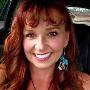 Meet your Posher, Jenifer